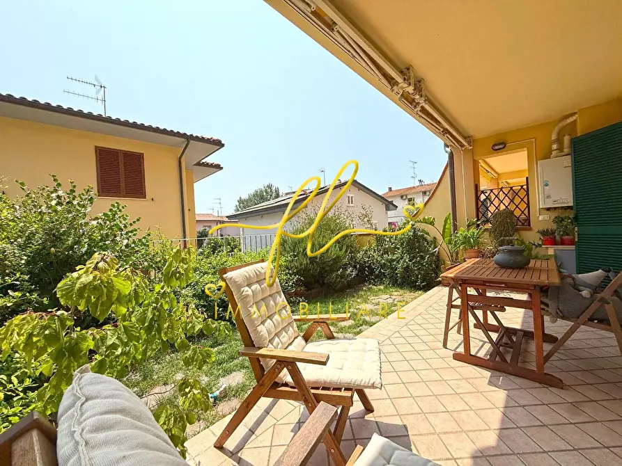 Immagine 14 di Appartamento in vendita  a Rosignano Marittimo