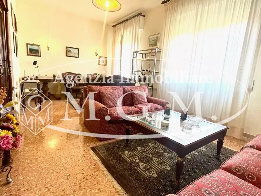 Immagine 2 di Appartamento in vendita  a Pontedera