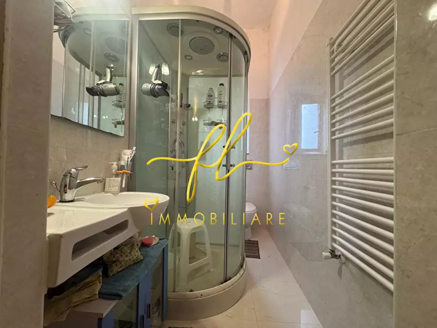 Immagine 26 di Appartamento in vendita  a Livorno