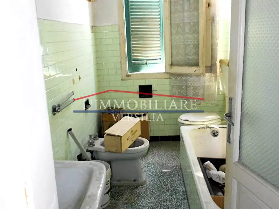 Immagine 20 di Casa bifamiliare in vendita  a Massa