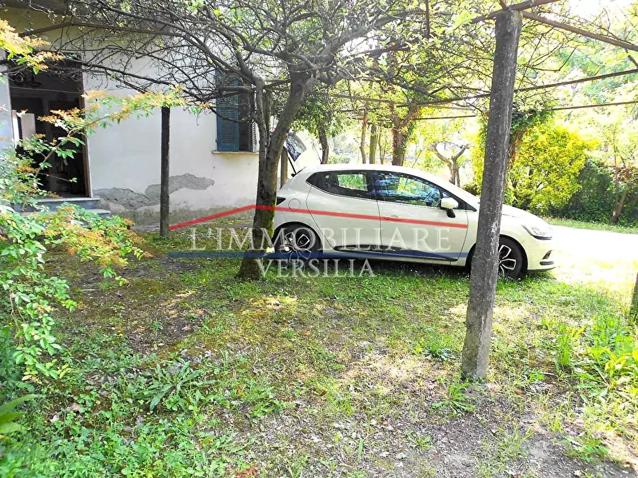 Immagine 15 di Casa bifamiliare in vendita  a Massa