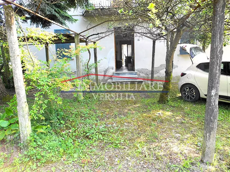 Immagine 17 di Casa bifamiliare in vendita  a Massa