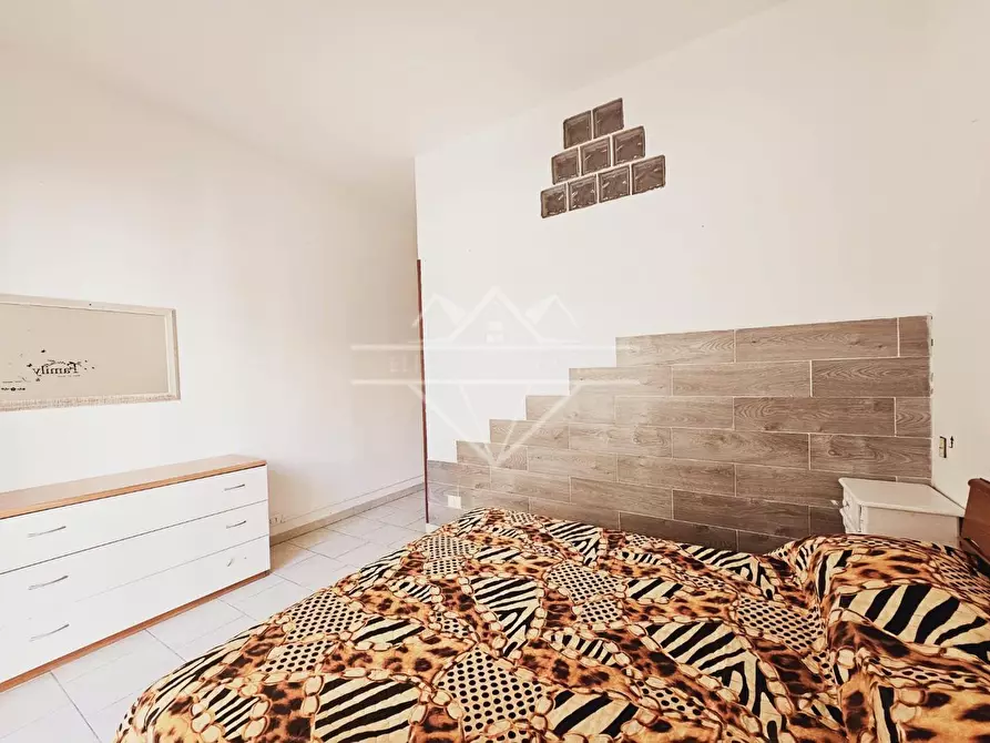 Immagine 17 di Appartamento in affitto  a Carrara