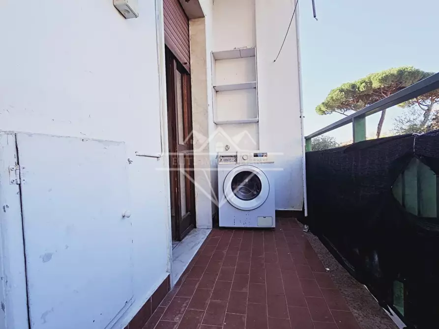 Immagine 19 di Appartamento in affitto  a Carrara