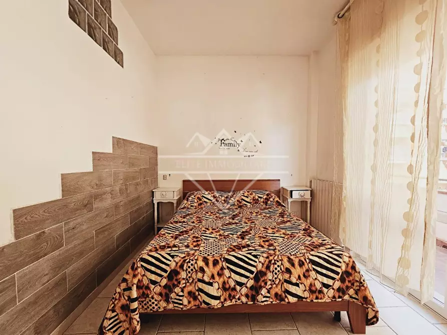 Immagine 15 di Appartamento in affitto  a Carrara