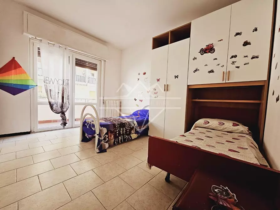 Immagine 10 di Appartamento in affitto  a Carrara