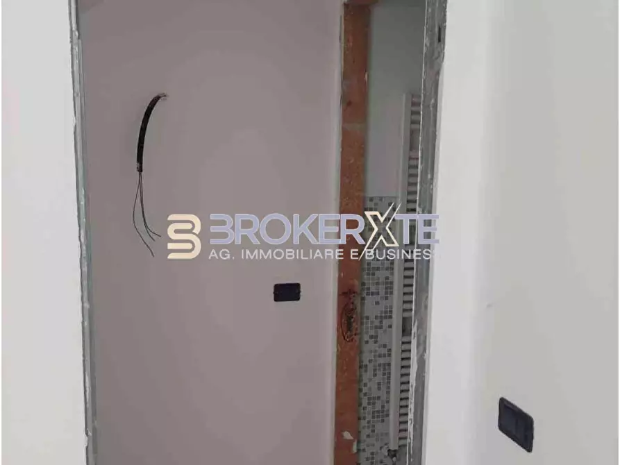 Immagine 3 di Casa semindipendente in vendita  a Carrara