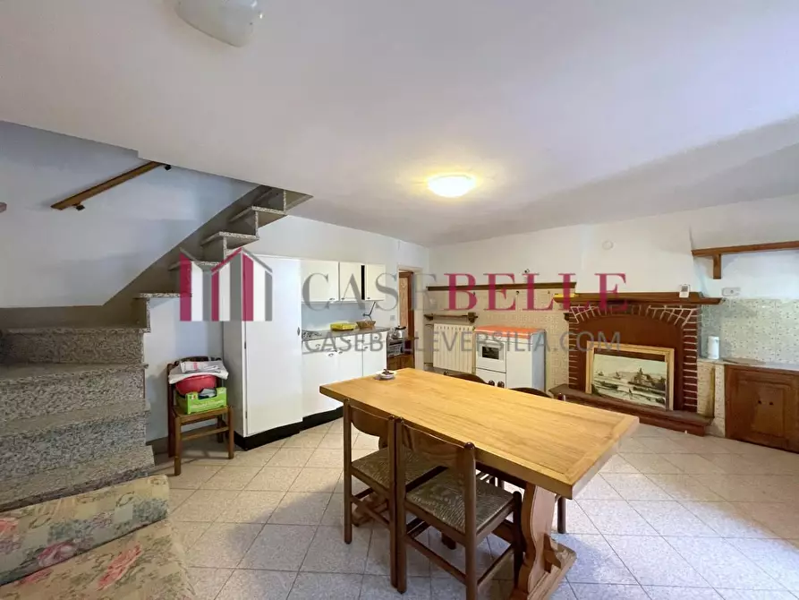 Immagine 18 di Terratetto in vendita  a Camaiore