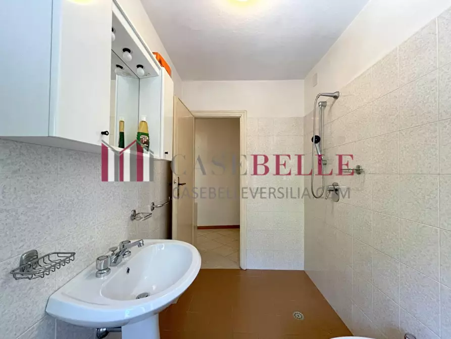 Immagine 35 di Terratetto in vendita  a Camaiore