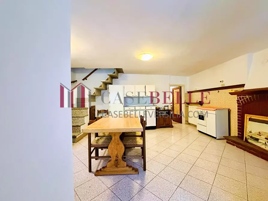 Immagine 2 di Terratetto in vendita  a Camaiore