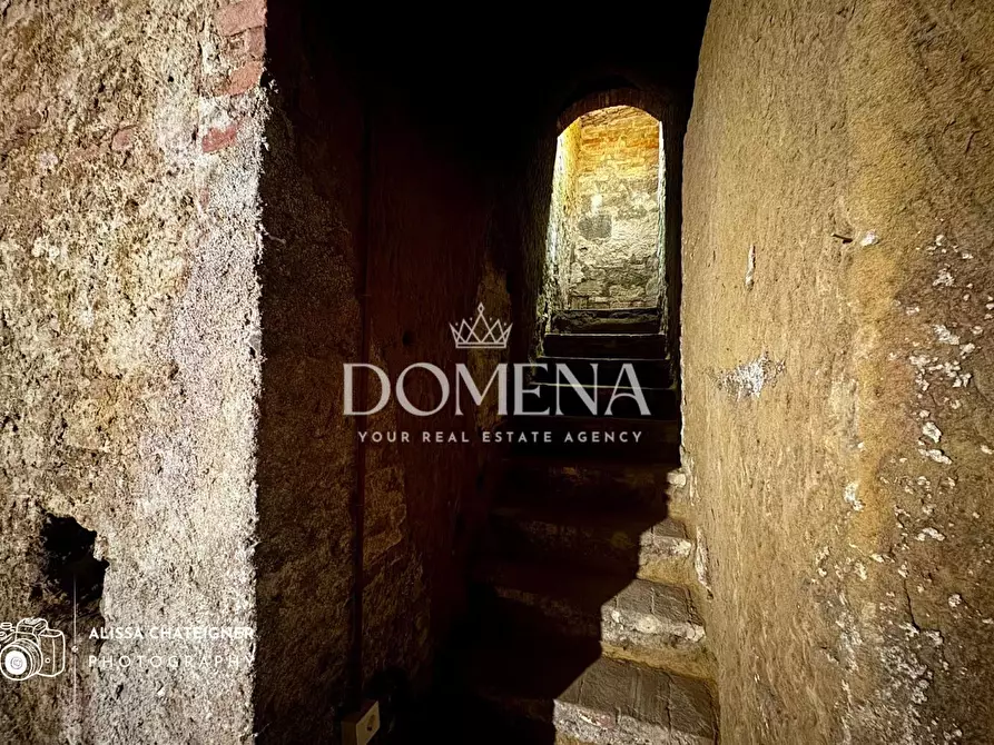 Immagine 24 di Appartamento in vendita  a Siena