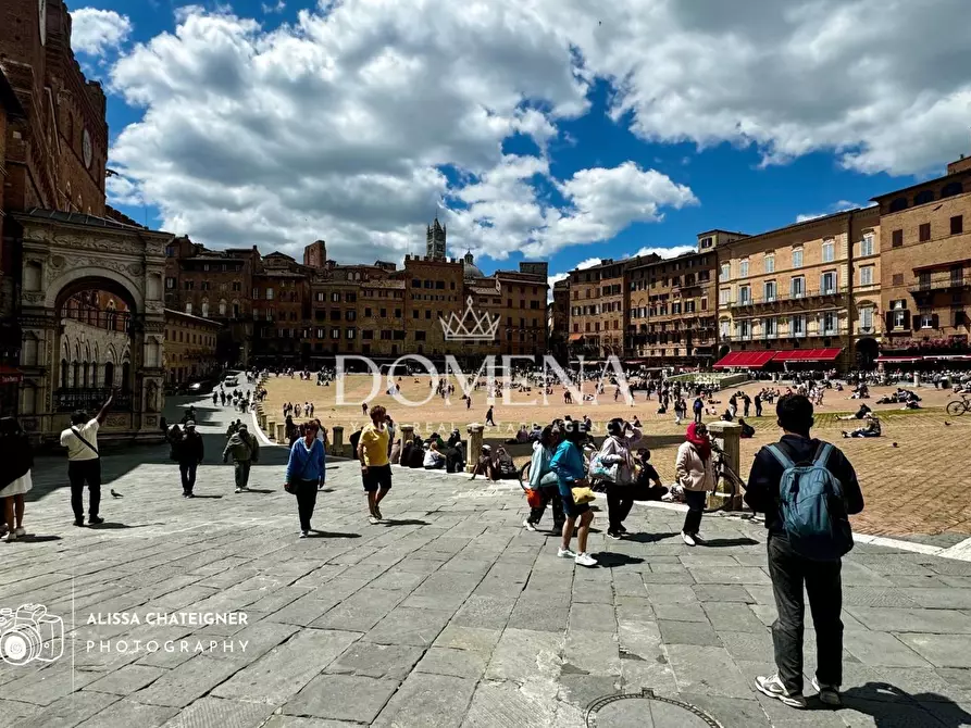 Immagine 3 di Appartamento in vendita  a Siena