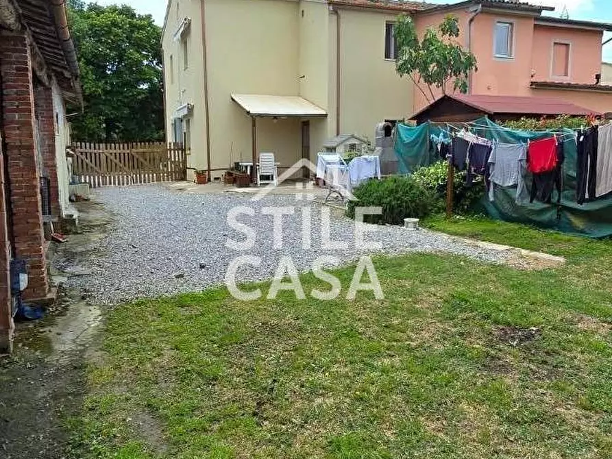 Immagine 5 di Casa semindipendente in vendita  a Castelfranco Di Sotto