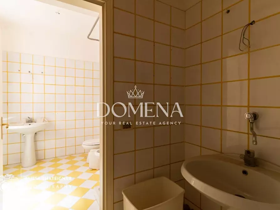 Immagine 15 di Appartamento in vendita  a Siena