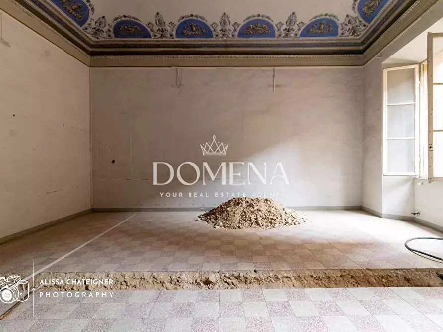 Immagine 10 di Appartamento in vendita  a Siena