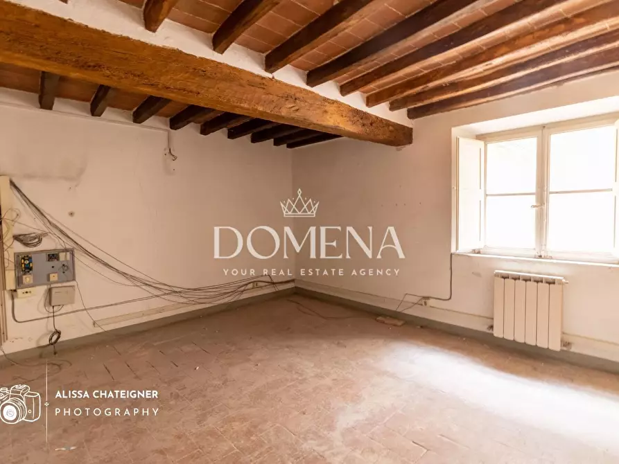 Immagine 24 di Appartamento in vendita  a Siena