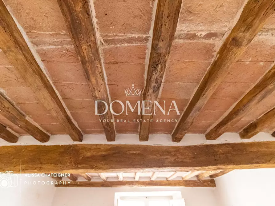 Immagine 23 di Appartamento in vendita  a Siena