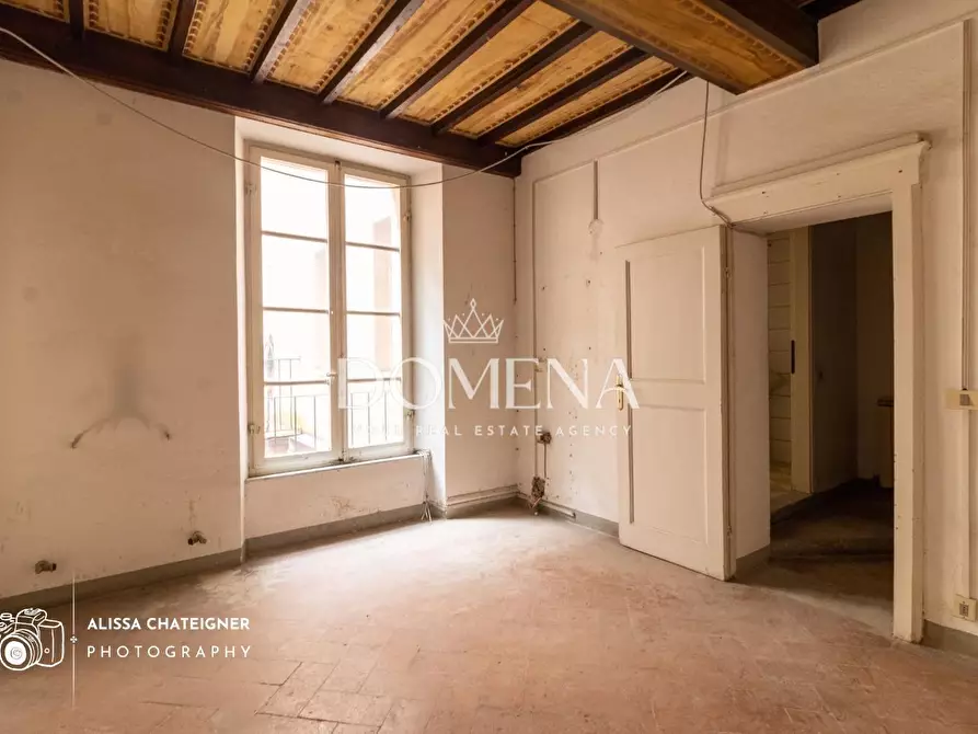 Immagine 13 di Appartamento in vendita  a Siena