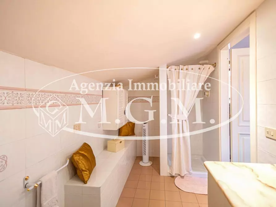 Immagine 23 di Villa in vendita  a Castelfranco Di Sotto