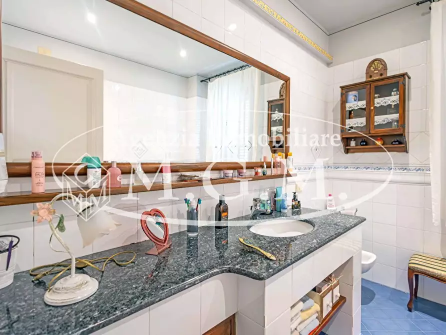 Immagine 15 di Villa in vendita  a Castelfranco Di Sotto