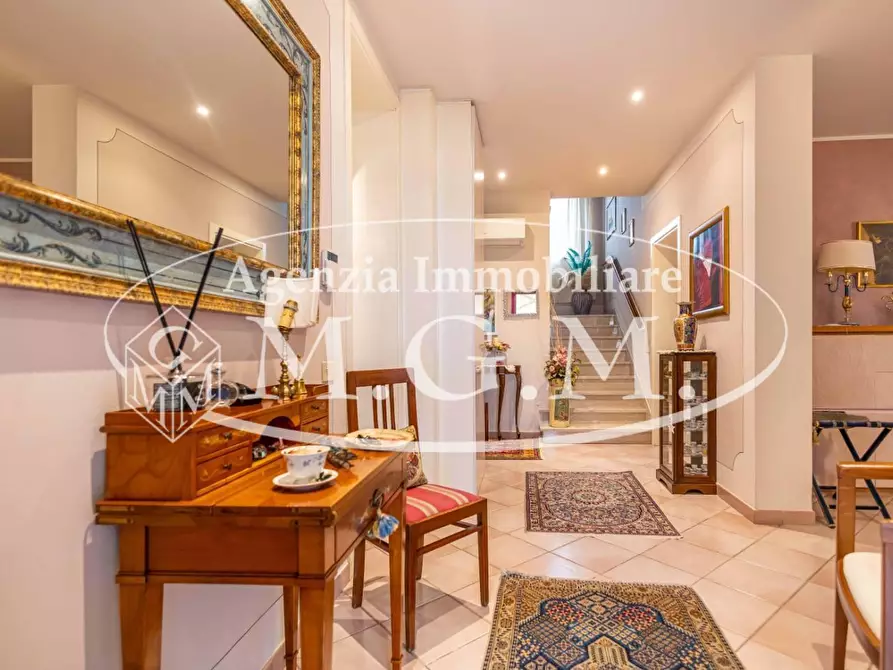 Immagine 2 di Villa in vendita  a Castelfranco Di Sotto