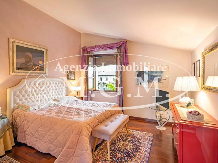 Immagine 19 di Villa in vendita  a Castelfranco Di Sotto