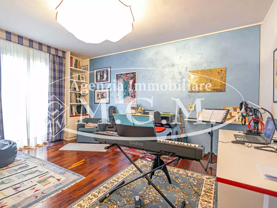 Immagine 13 di Villa in vendita  a Castelfranco Di Sotto