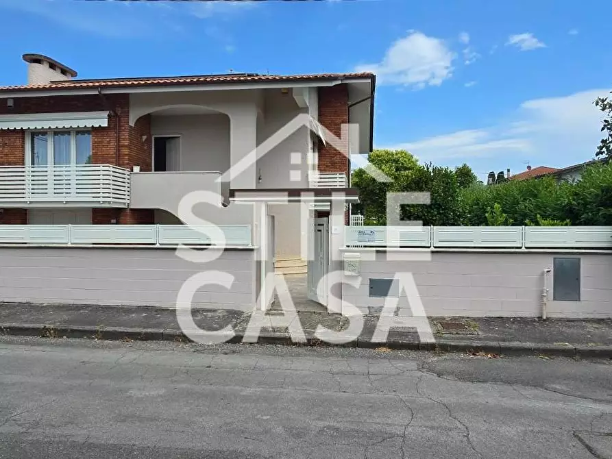 Immagine 35 di Villa in vendita  a Ponte Buggianese