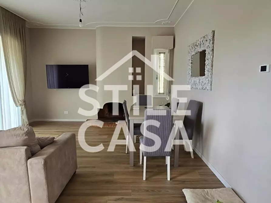 Immagine 3 di Villa in vendita  a Ponte Buggianese