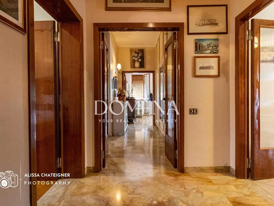 Immagine 4 di Appartamento in vendita  a Siena