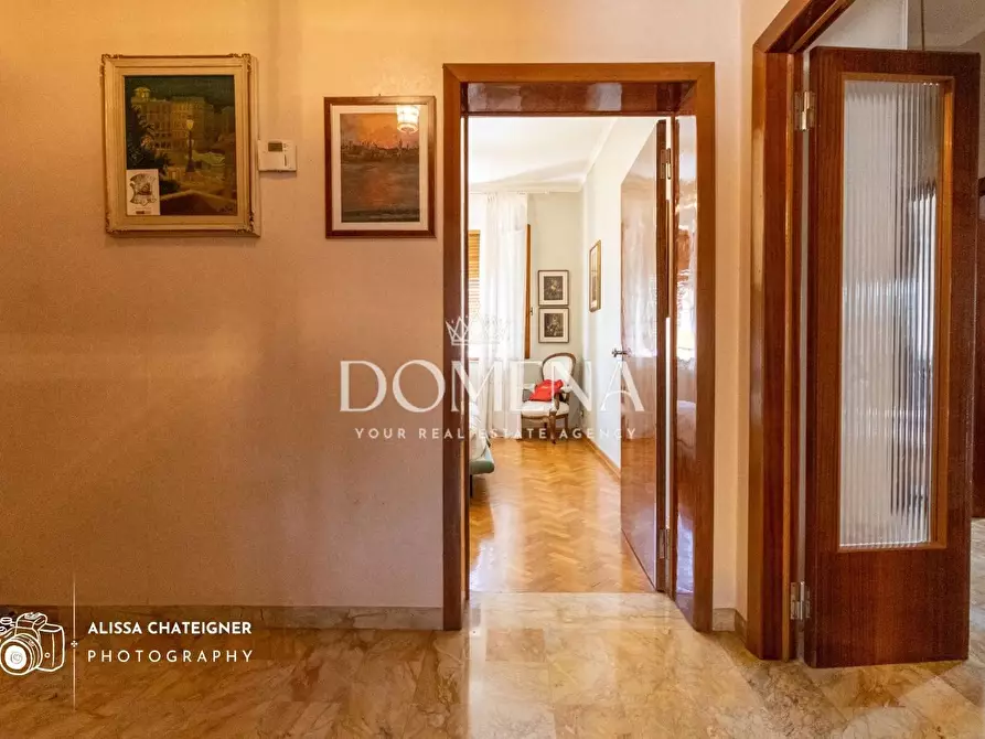 Immagine 12 di Appartamento in vendita  a Siena