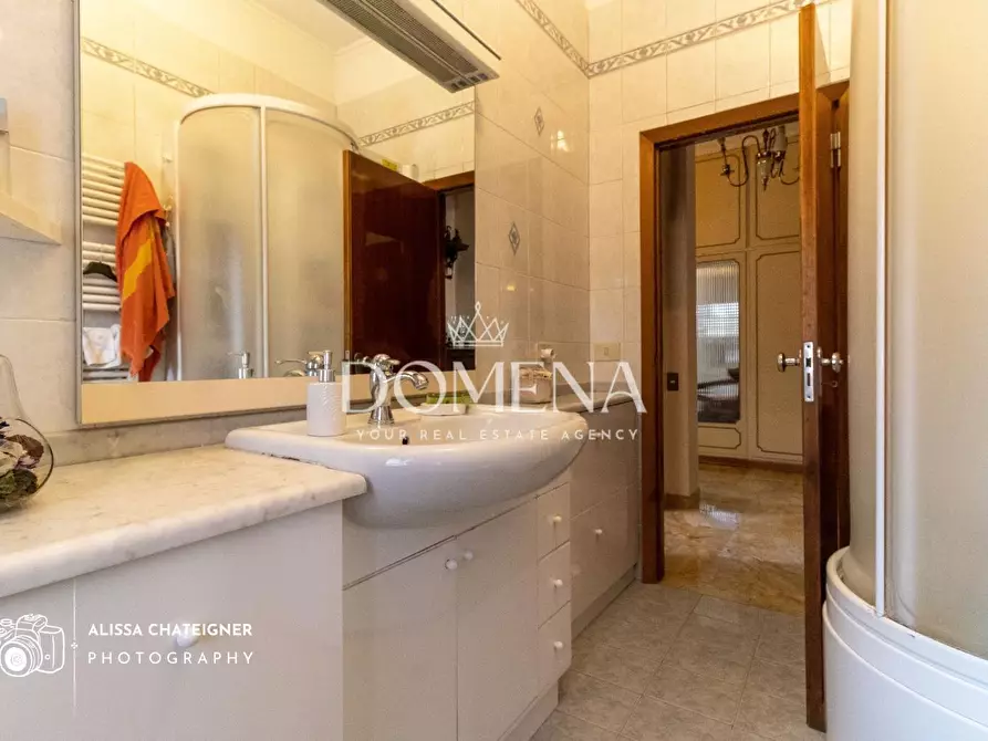 Immagine 20 di Appartamento in vendita  a Siena