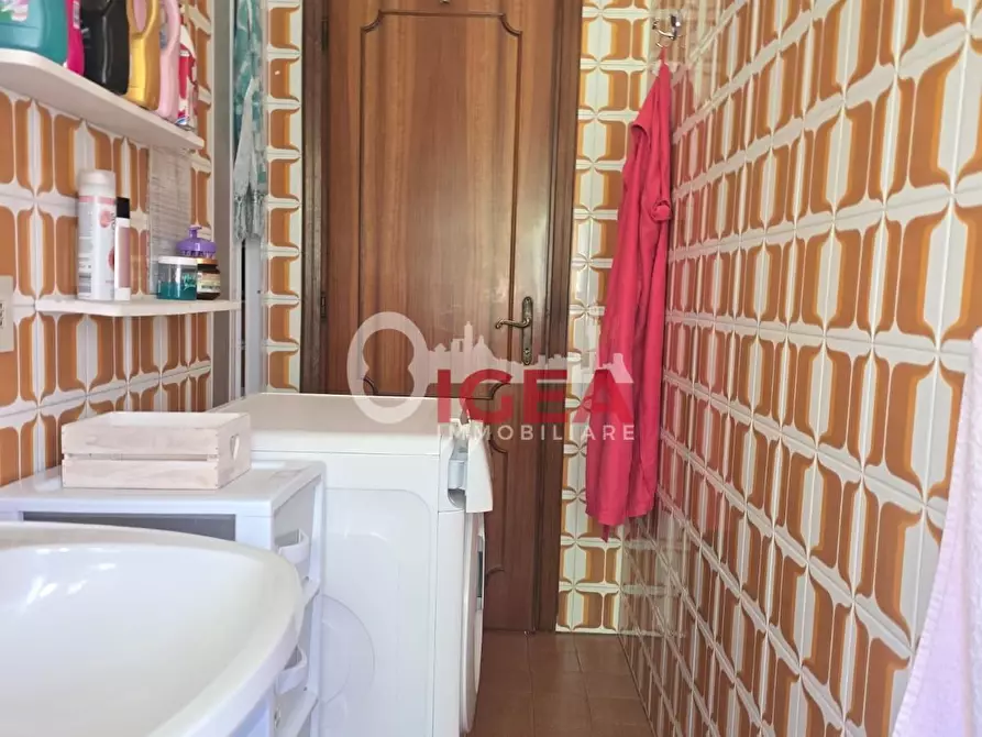 Immagine 41 di Appartamento in vendita  a Siena