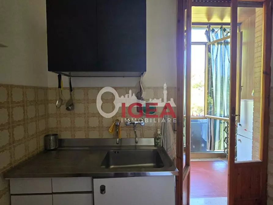 Immagine 13 di Appartamento in vendita  a Siena