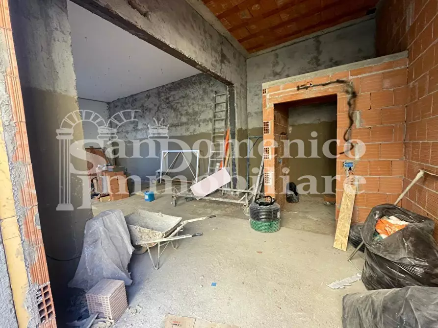 Immagine 2 di Attività artigianale in affitto  a Cascina