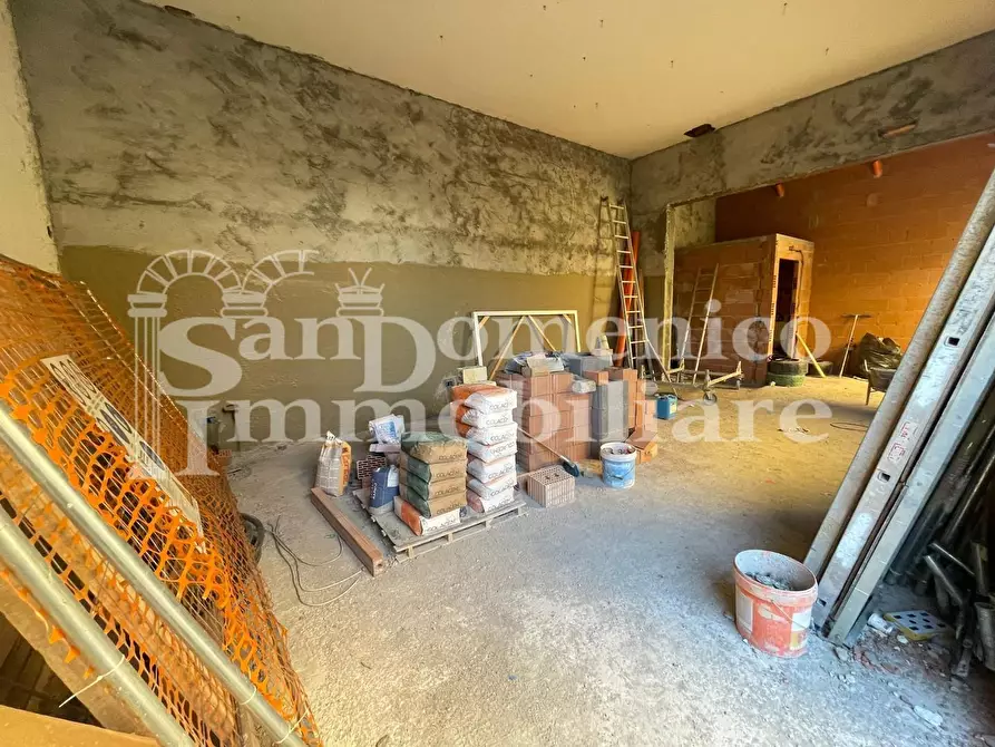 Immagine 3 di Attività artigianale in affitto  a Cascina