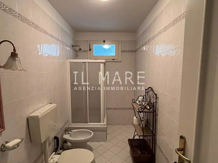 Immagine 24 di Appartamento in vendita  a Massa