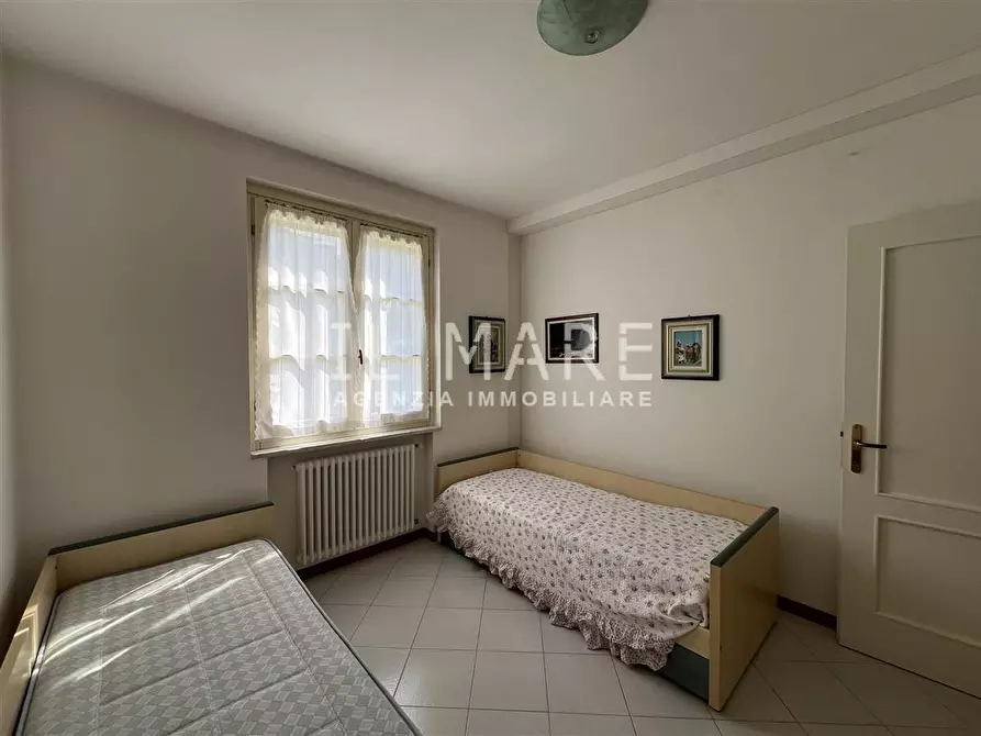 Immagine 19 di Appartamento in vendita  a Massa