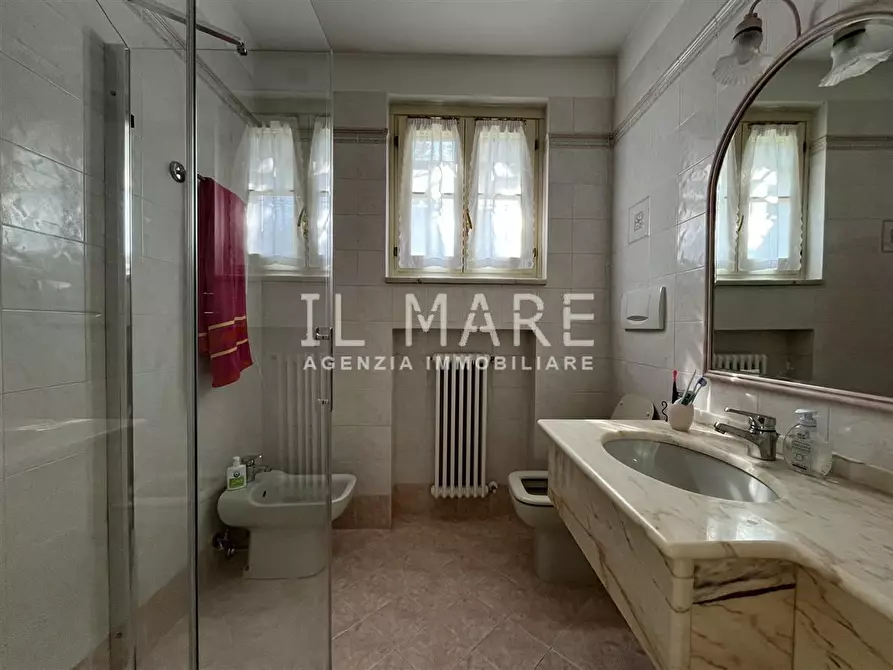 Immagine 20 di Appartamento in vendita  a Massa