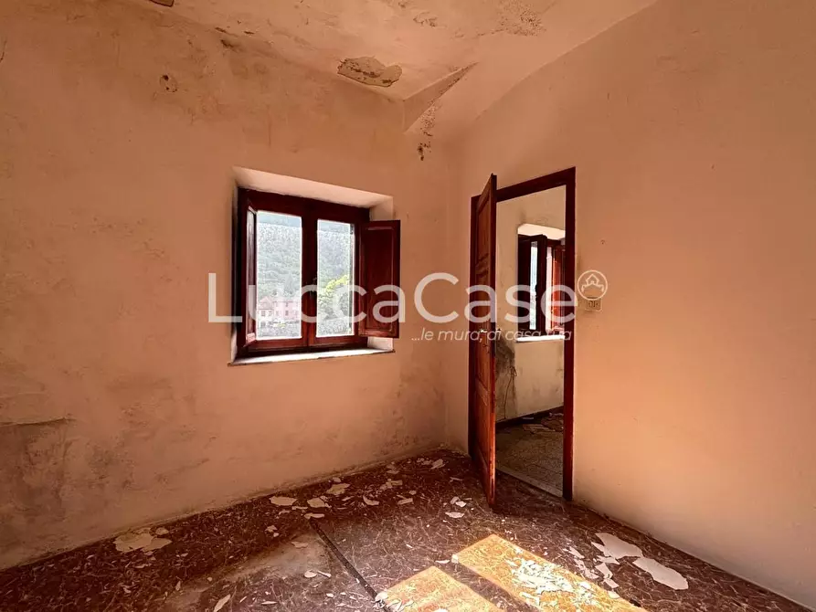 Immagine 27 di Appartamento in vendita  a Borgo A Mozzano