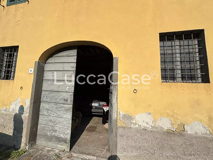 Immagine 29 di Appartamento in vendita  a Borgo A Mozzano