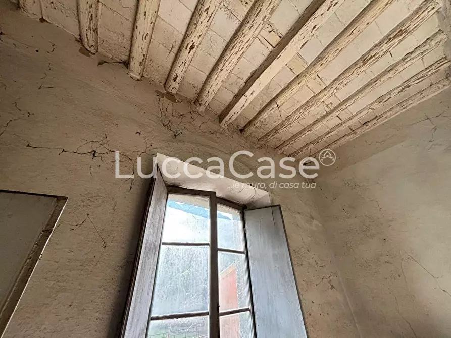 Immagine 11 di Appartamento in vendita  a Borgo A Mozzano