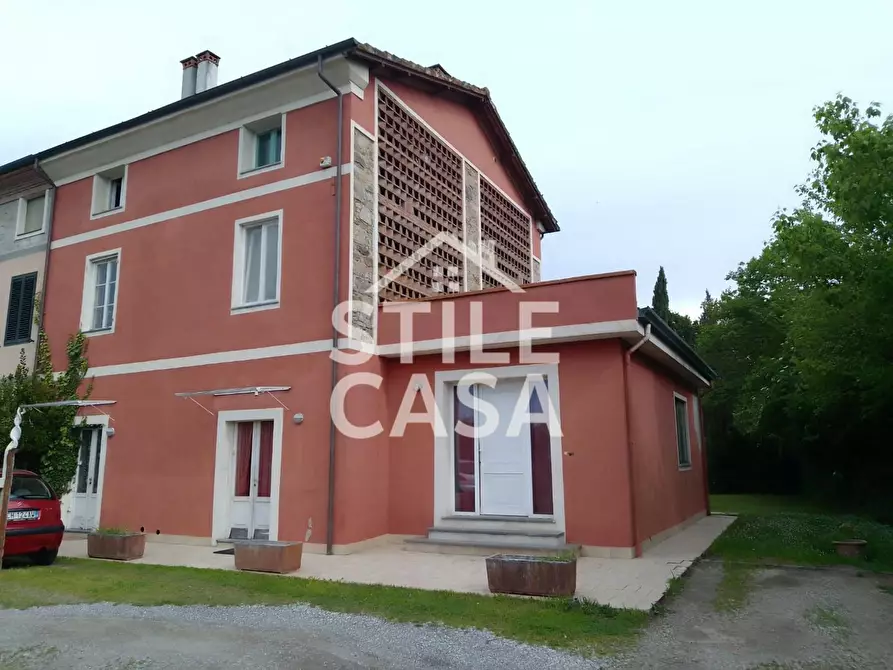 Immagine 2 di Terratetto in vendita  a Lucca