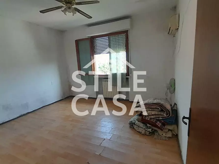 Immagine 11 di Appartamento in vendita  a Montecatini Terme