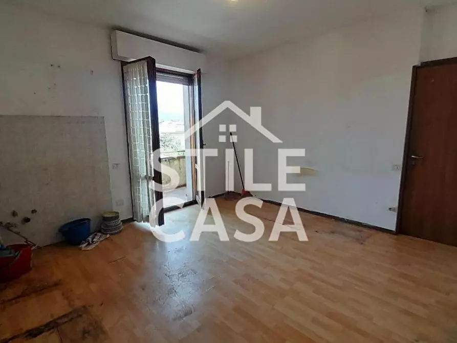 Immagine 2 di Appartamento in vendita  a Montecatini Terme