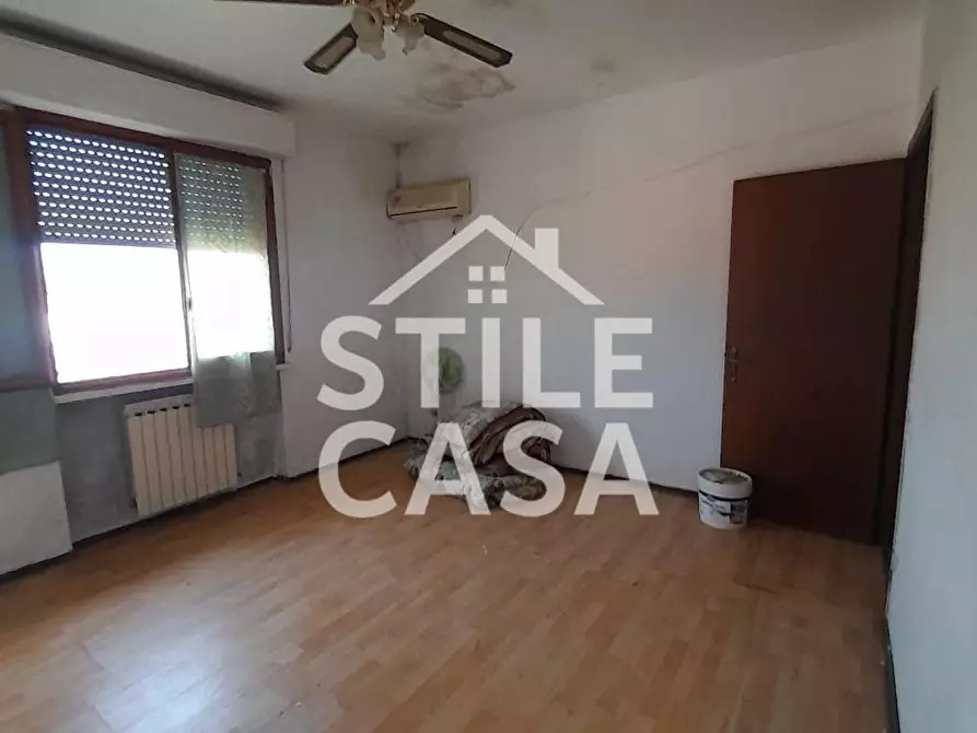 Immagine 14 di Appartamento in vendita  a Montecatini Terme