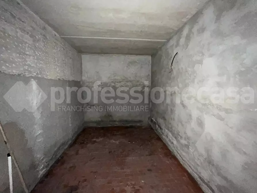 Immagine 13 di Garage in vendita  a Pisa