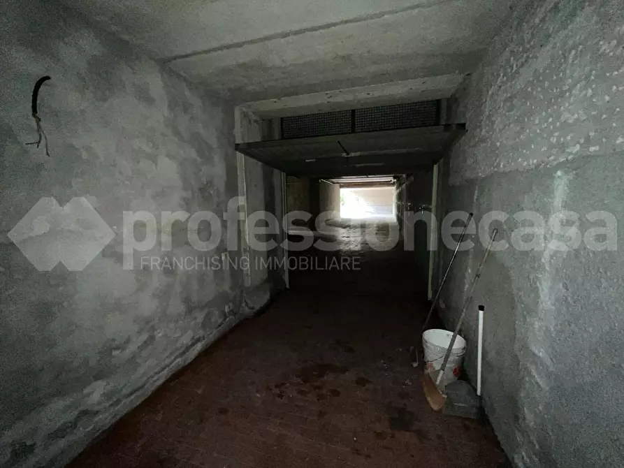 Immagine 15 di Garage in vendita  a Pisa