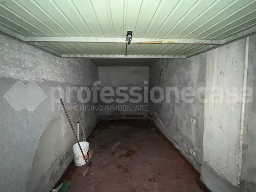 Immagine 12 di Garage in vendita  a Pisa