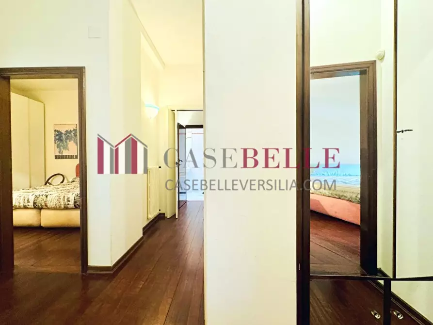 Immagine 40 di Casa indipendente in vendita  a Camaiore